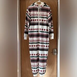 Fabletics Cozy Fleece Fair Isle Hooded Onesie Loungewear Holiday Sz S NWOT